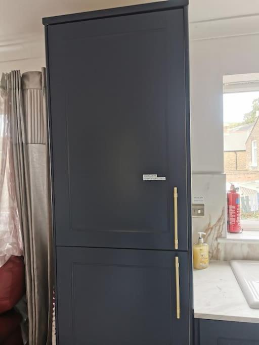 Modern 2 Bedroom Flat By Dover Port, Castle& Sea! Exterior photo